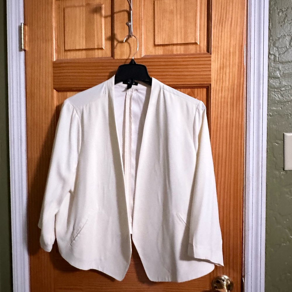 torrid Cream Open-Front Blazer